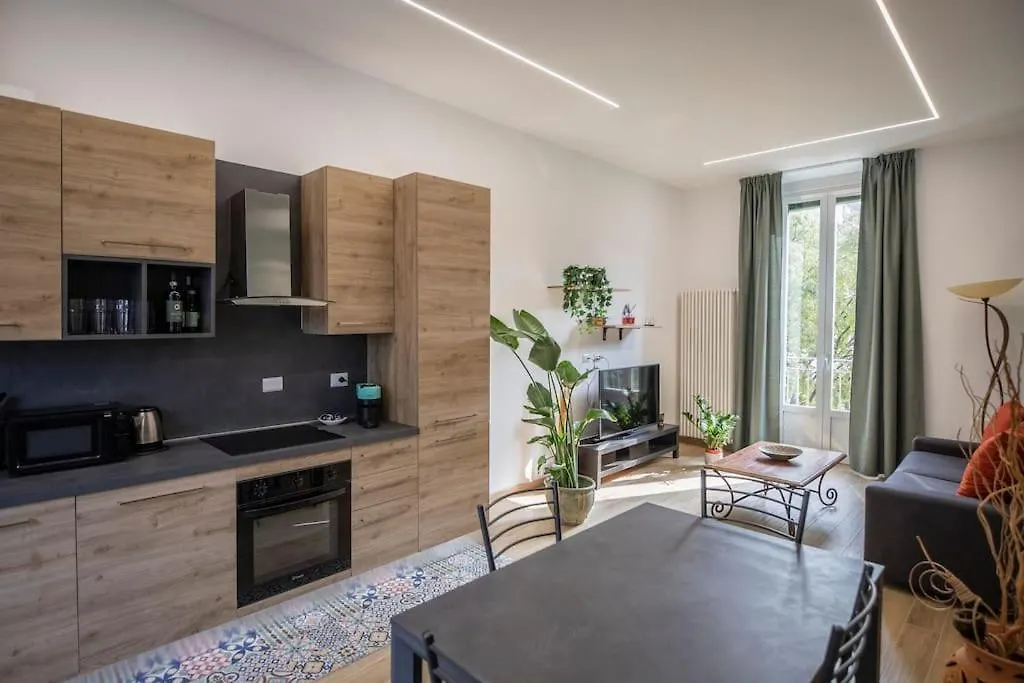 Apartamento Luxury House Belgrande Milán 0*,  Italia