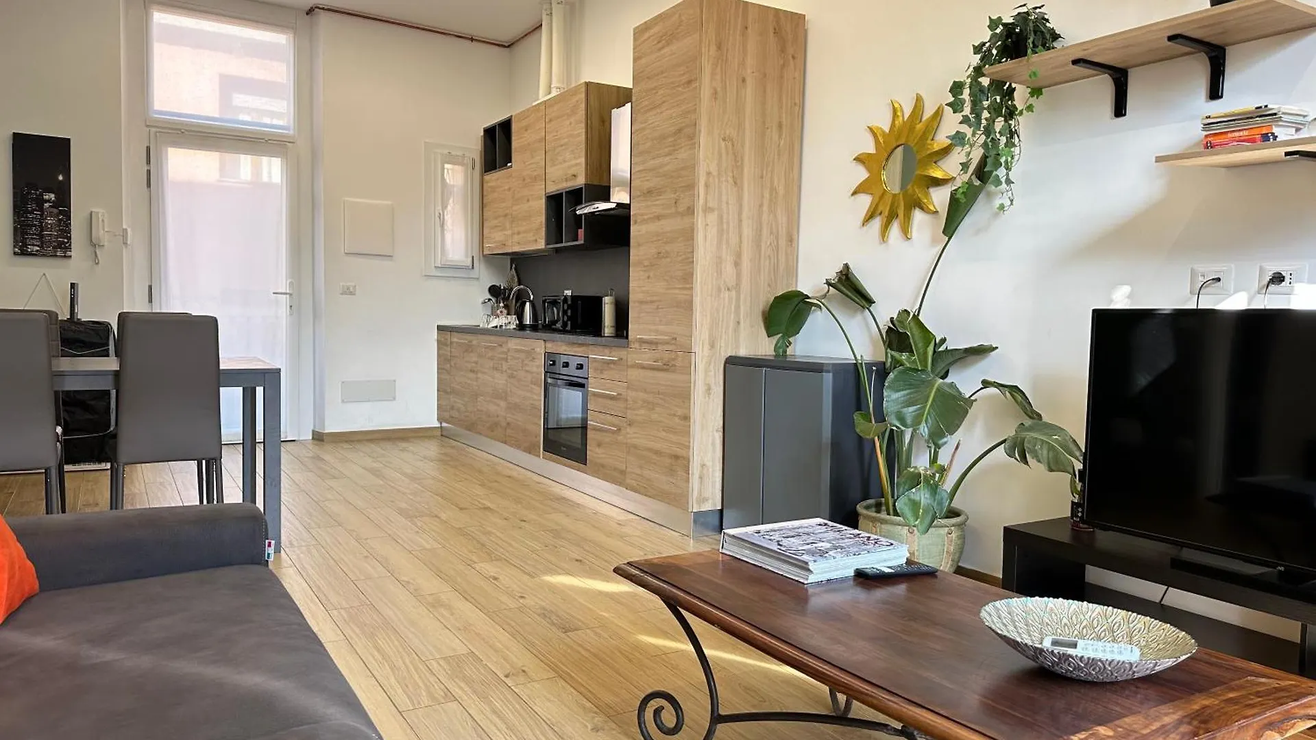 Apartamento Luxury House Belgrande Milán 0*,  Italia
