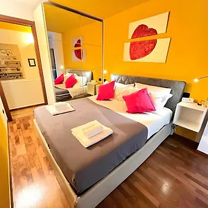 https://duomo-home-and-downtown.italymilanhotels.net